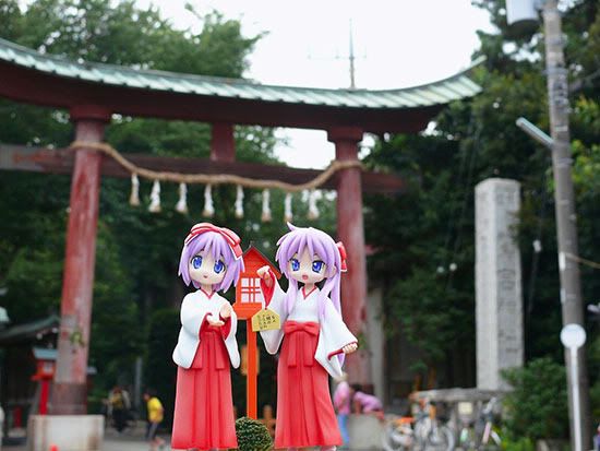 otaku-010-hiiragi-shrine.jpg