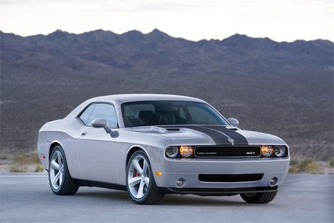 http://i282.photobucket.com/albums/kk241/bigmike88088/car%20pics/challengersrt-version-silver2009.jpg