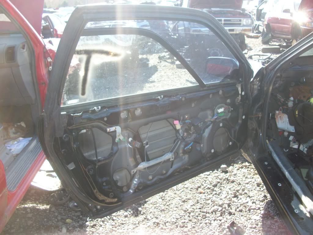 http://i282.photobucket.com/albums/kk241/jimmyfloyd182/For%20Sale/junkyardCars/GarysUPullIt_General/2010_11_10/100_8206.jpg