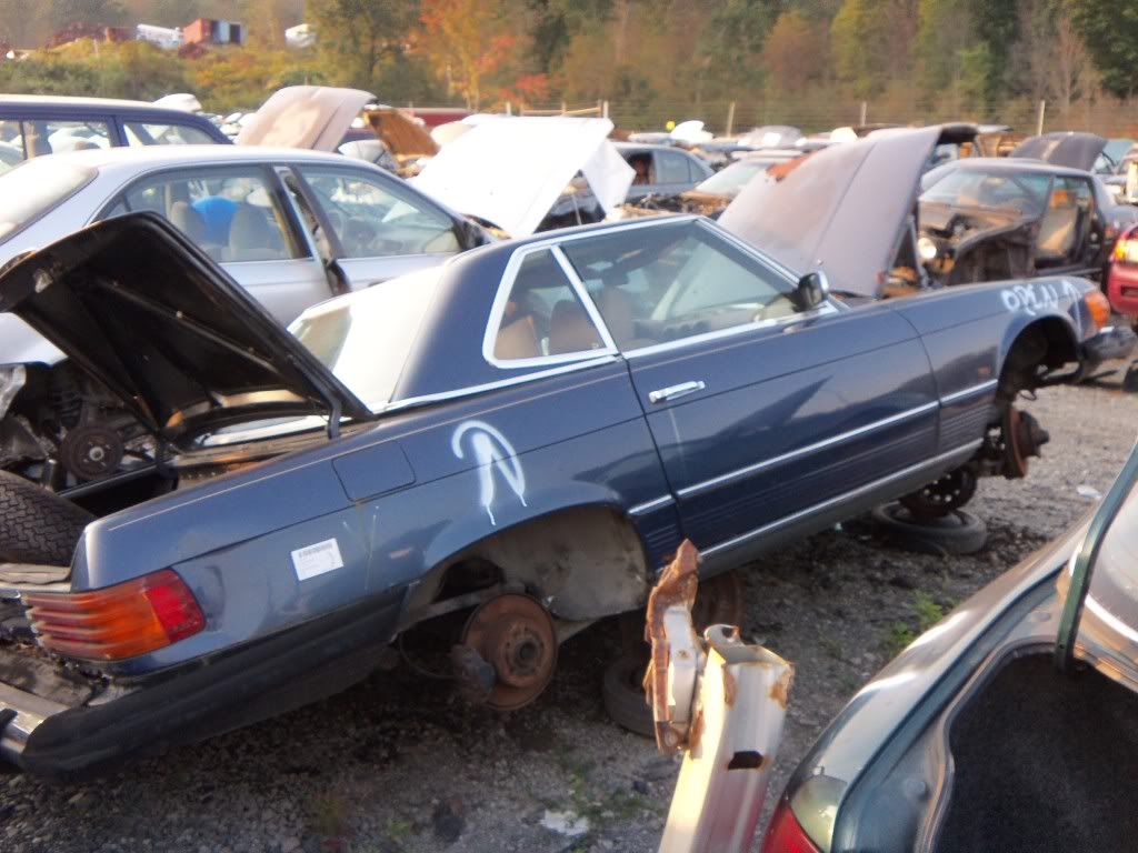 http://i282.photobucket.com/albums/kk241/jimmyfloyd182/For%20Sale/junkyardCars/GarysUPullIt_General/2011_09_15/100_0861.jpg