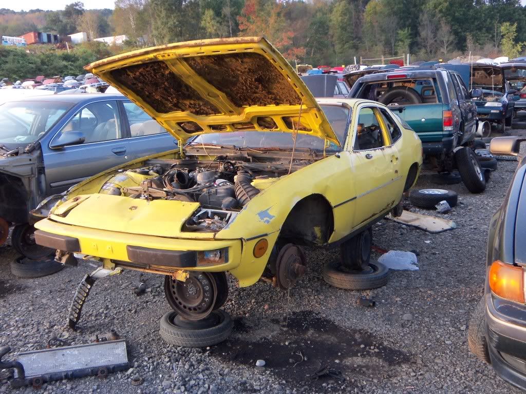 http://i282.photobucket.com/albums/kk241/jimmyfloyd182/For%20Sale/junkyardCars/GarysUPullIt_General/2011_09_15/100_0866.jpg