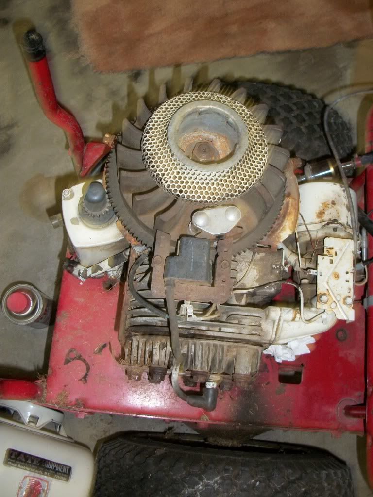 http://i282.photobucket.com/albums/kk241/jimmyfloyd182/projects/Snapper_Rear_Engine_Riding_Mower/100_6824.jpg