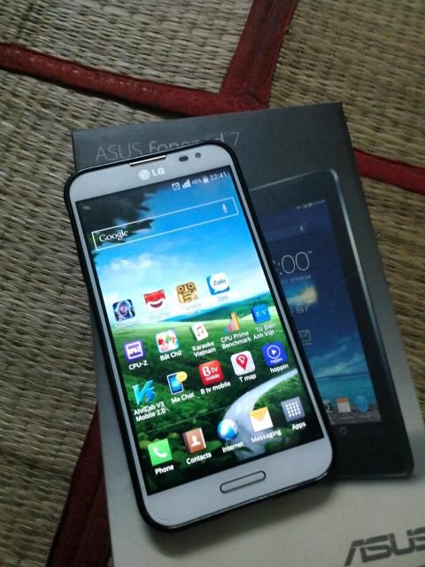 Ra đi nhanh 2 hot girl