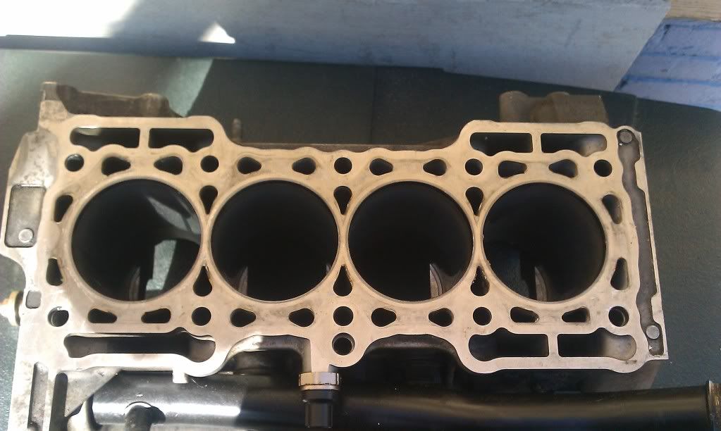 what is difference between open and closed deck HondaTech