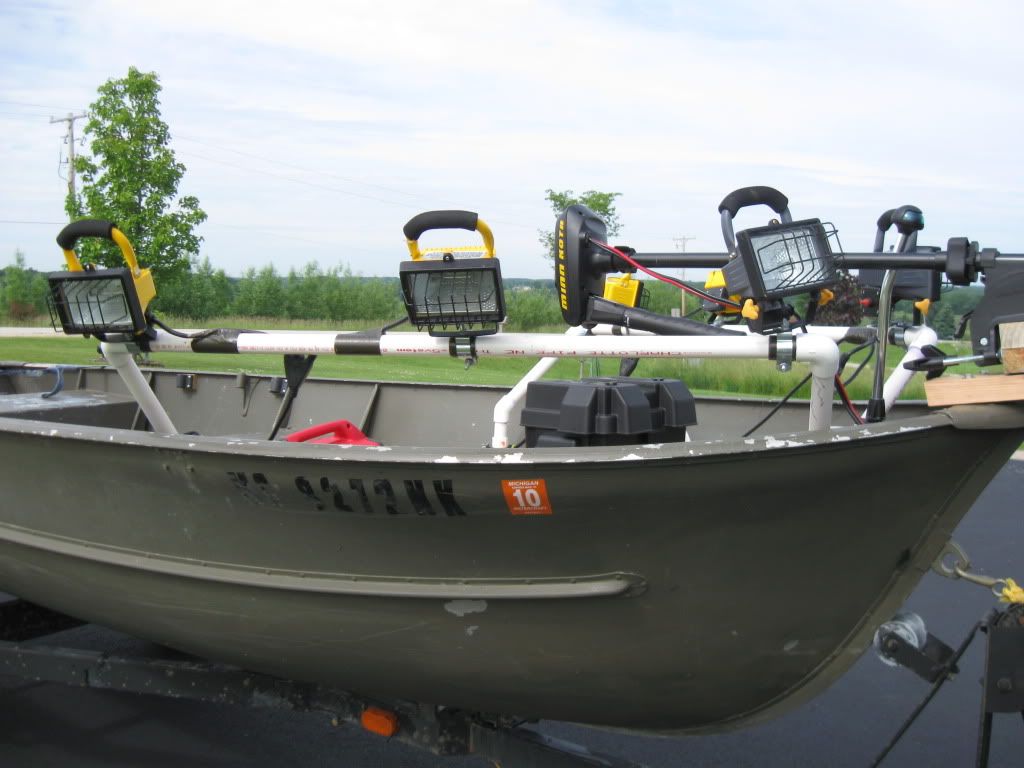 Bowfishing Boat Lights Setup