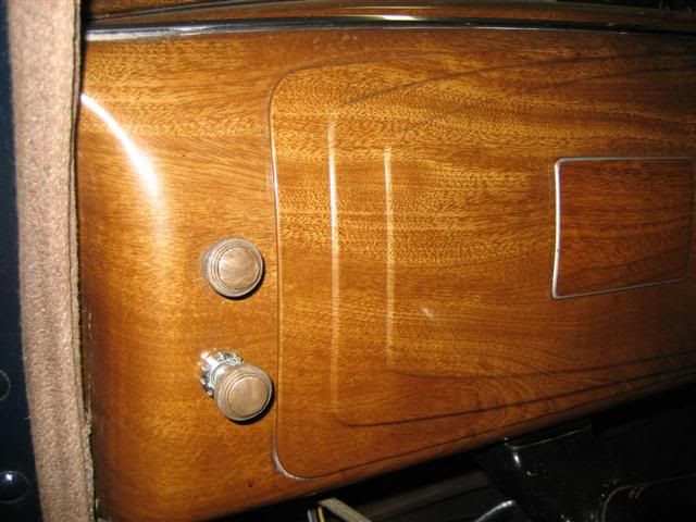 knobs_002_Small.jpg