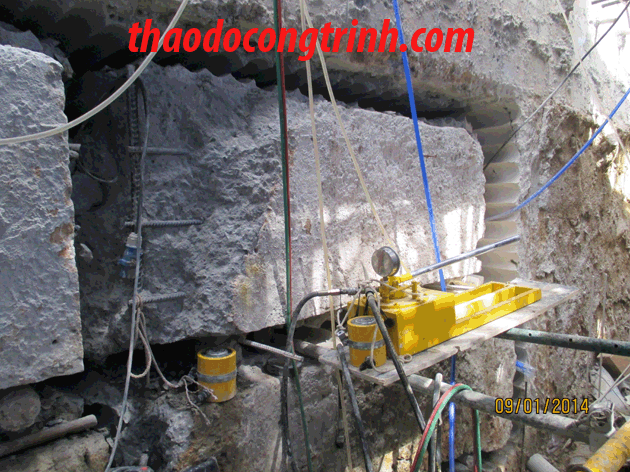 Khoan b photo IMG_0276copy_zps17e7c86a.gif