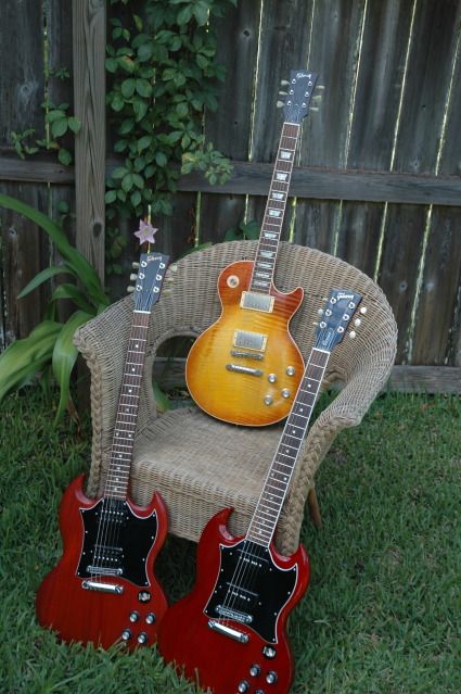 Gibsons2.jpg
