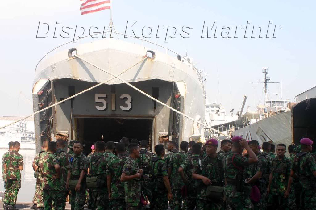 Komandan Brigif-1 Mar Lepas 130 Prajurit Marinir Ke Ambalat