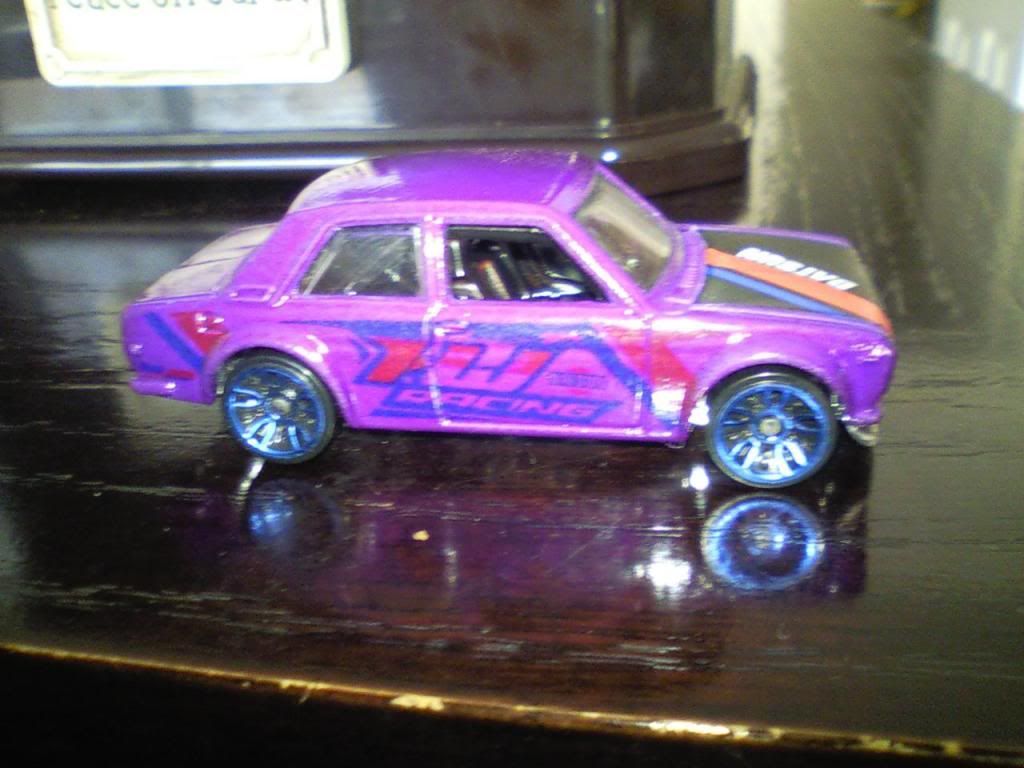 purple_510_hotwheel.jpg