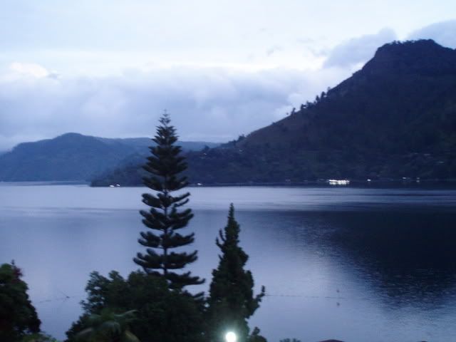Sunrise at Lake Toba Pictures, Images and Photos