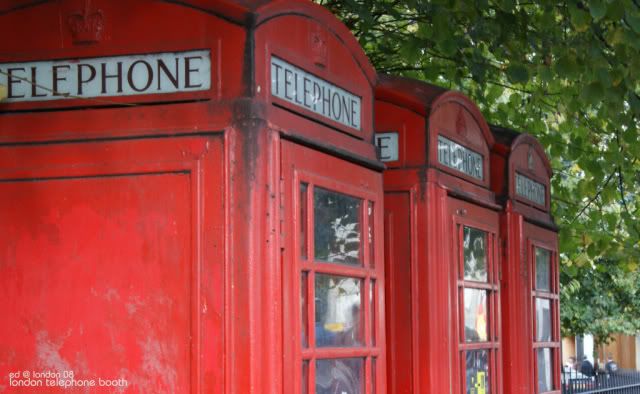 london phone booth