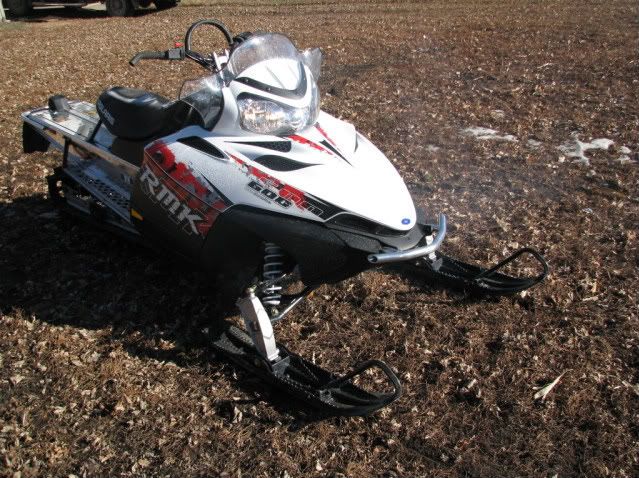 Newsnowmobile023.jpg