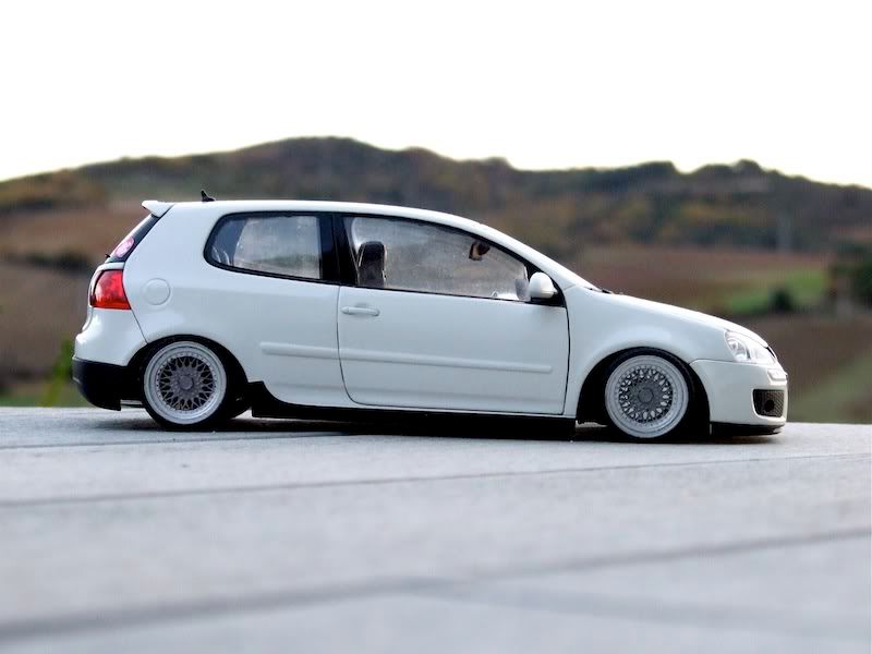 This time a slammed mk5 golf gti on 17'' bbs rs's Glow in the dark wheels