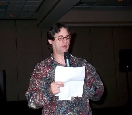 Gregg Gives Banquet Speech