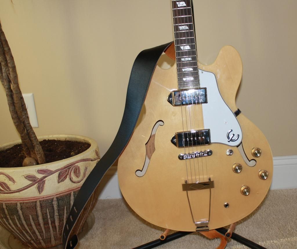 2013EpiphoneCasino001.jpg