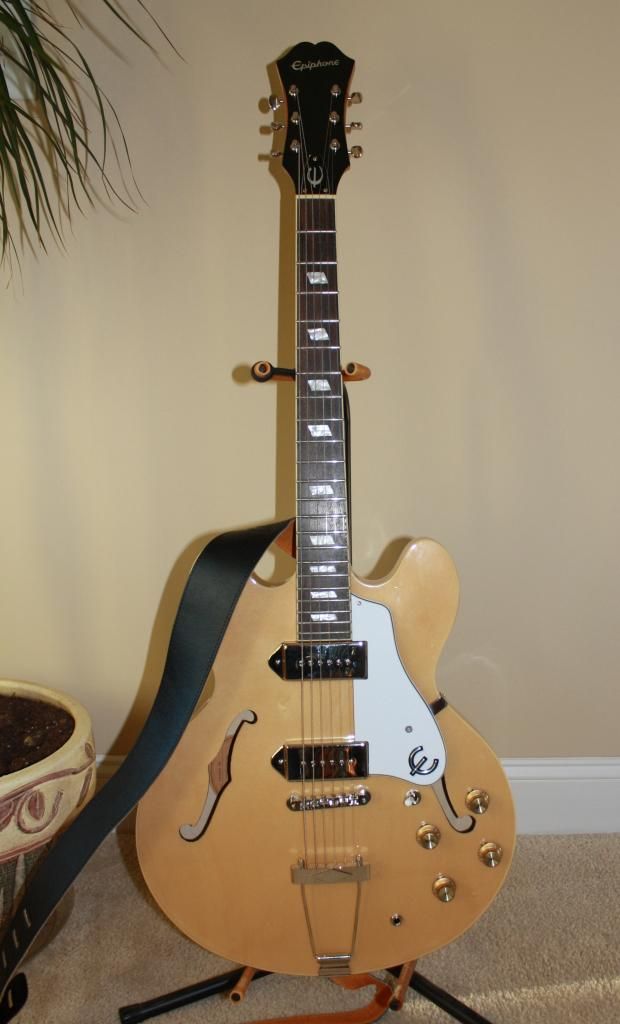 2013EpiphoneCasino002.jpg